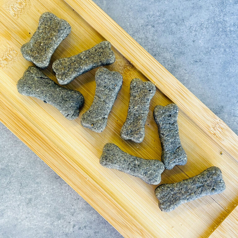 dog cookies black sesame