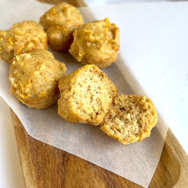 mini carrot peanut muffin for dogs