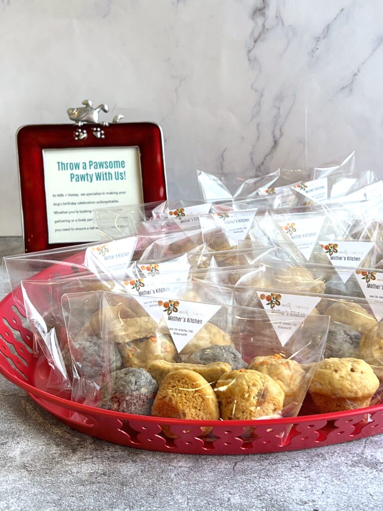 Pet's muffin treat pack