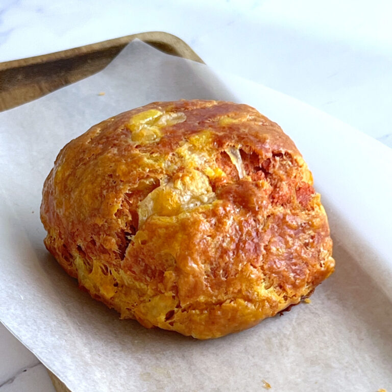 Thai curry cheese scone